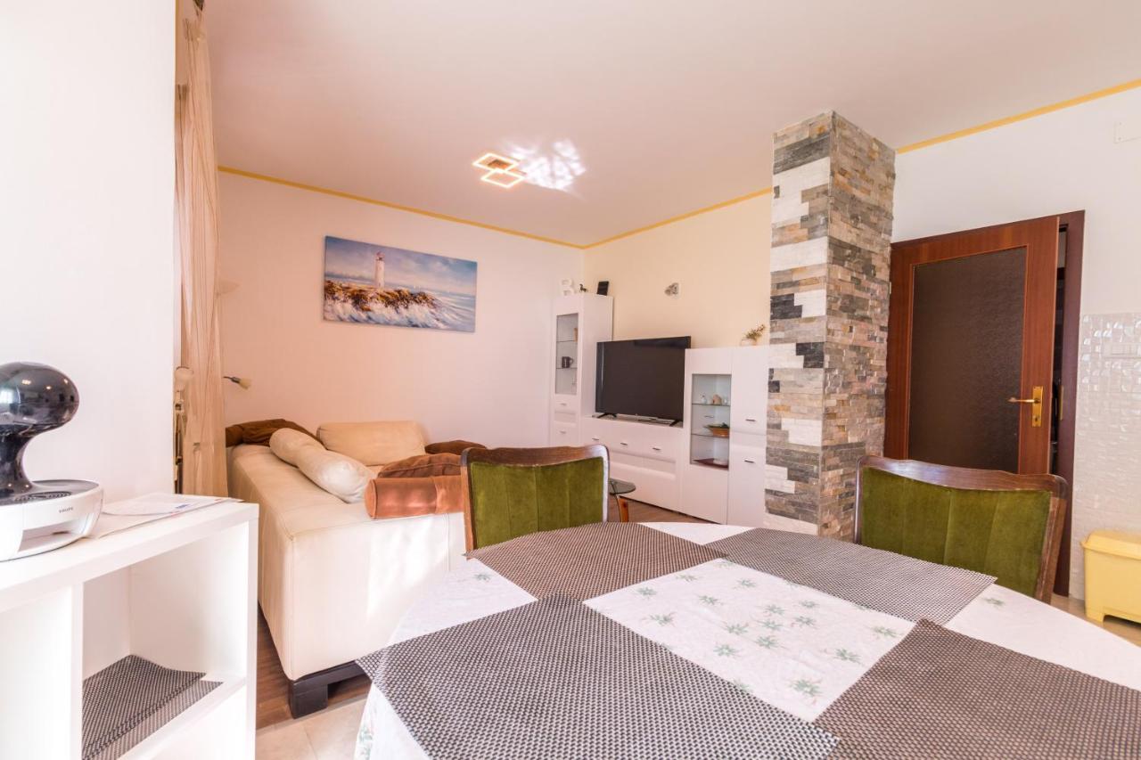 Villa Giani Apartments With Swimming Pool Opatija Eksteriør billede