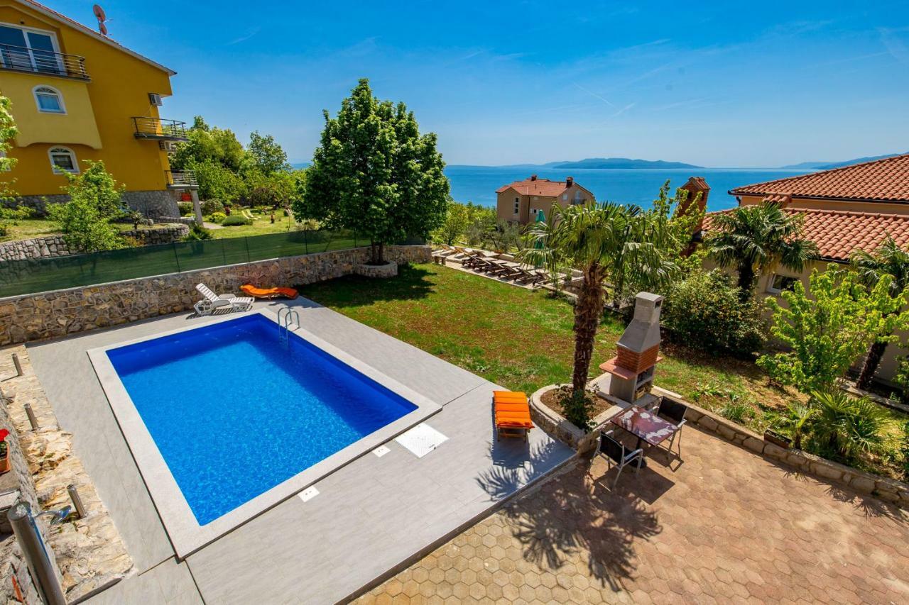 Villa Giani Apartments With Swimming Pool Opatija Eksteriør billede