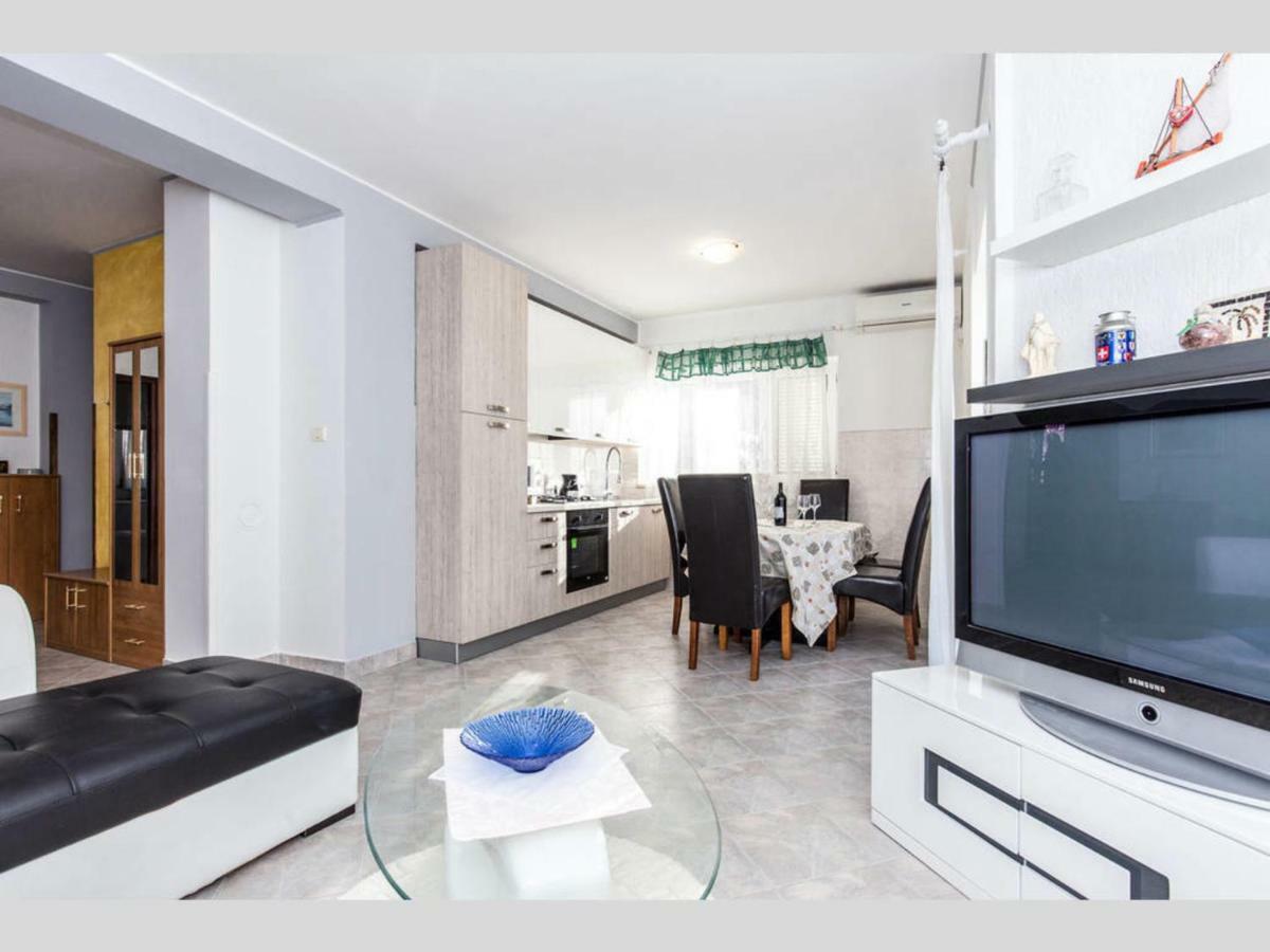 Villa Giani Apartments With Swimming Pool Opatija Eksteriør billede