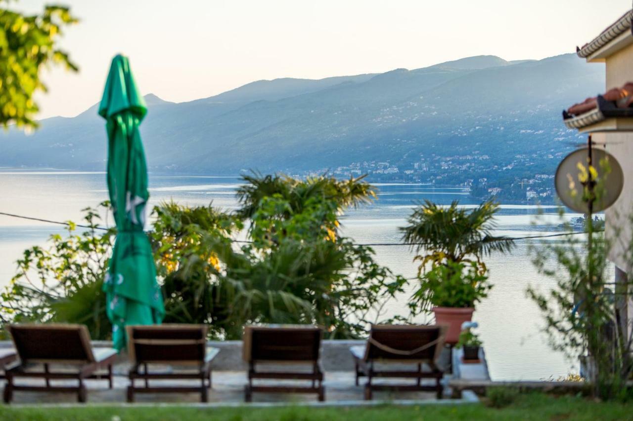 Villa Giani Apartments With Swimming Pool Opatija Eksteriør billede