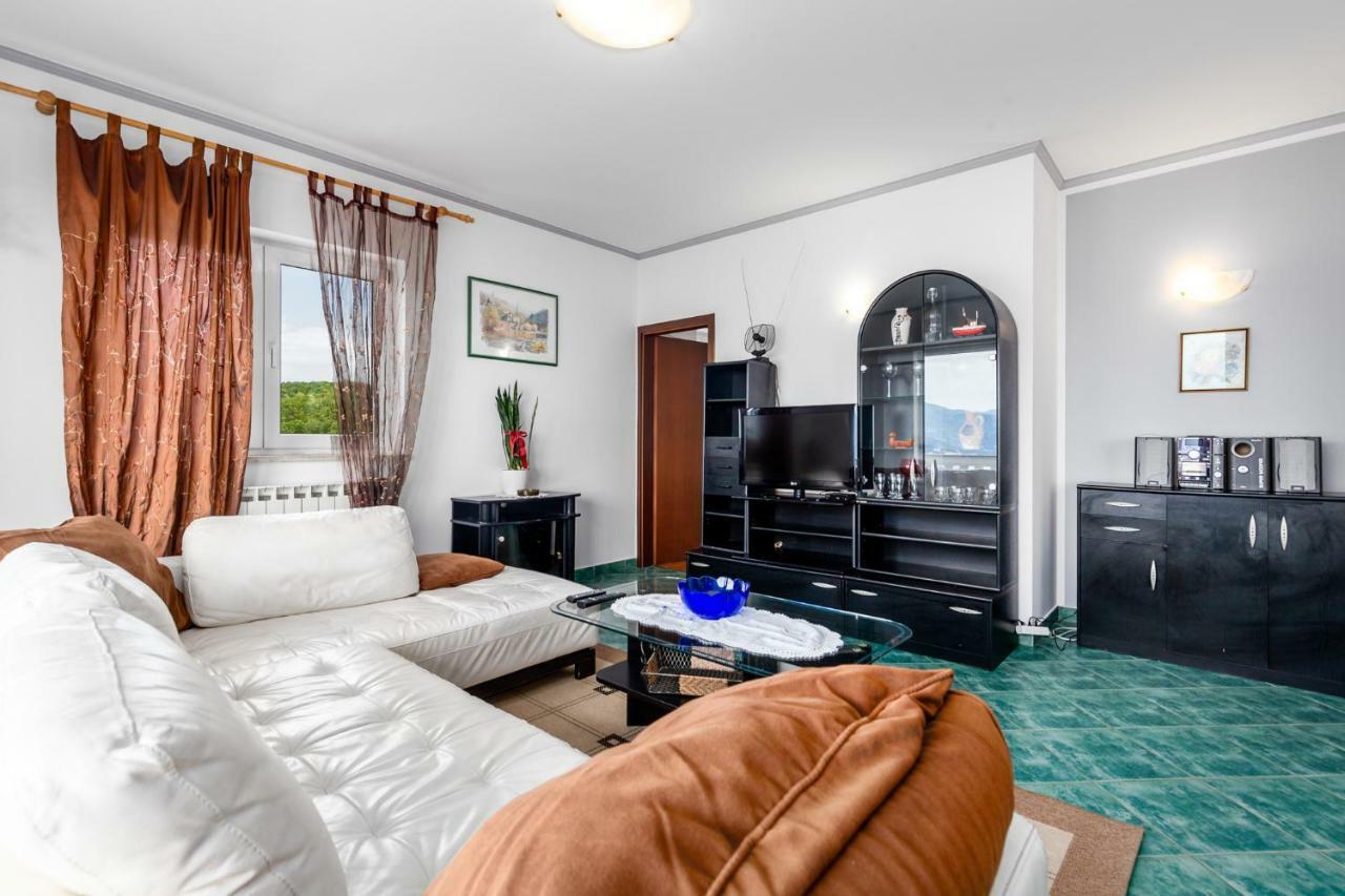 Villa Giani Apartments With Swimming Pool Opatija Eksteriør billede