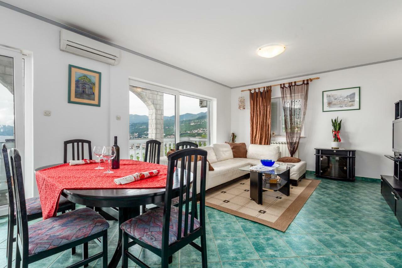 Villa Giani Apartments With Swimming Pool Opatija Eksteriør billede